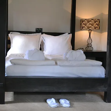 Hotel Boutique Hotel-restaurant De Zwarte Boer 4*